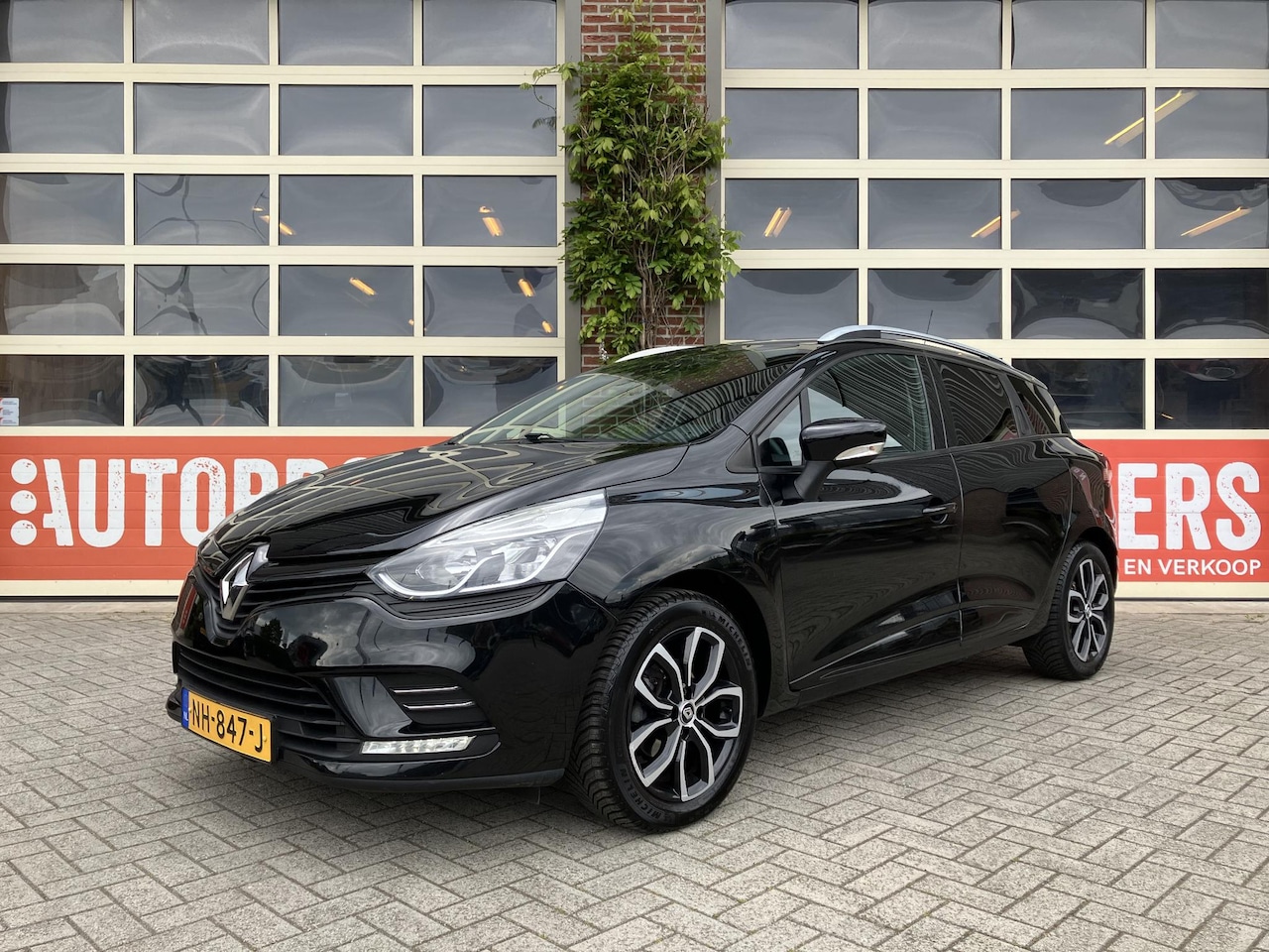 Renault Clio Estate - 1.5 dCi Ecoleader Zen | Org. NL | Navi | Cruise | 16" LMV | - AutoWereld.nl