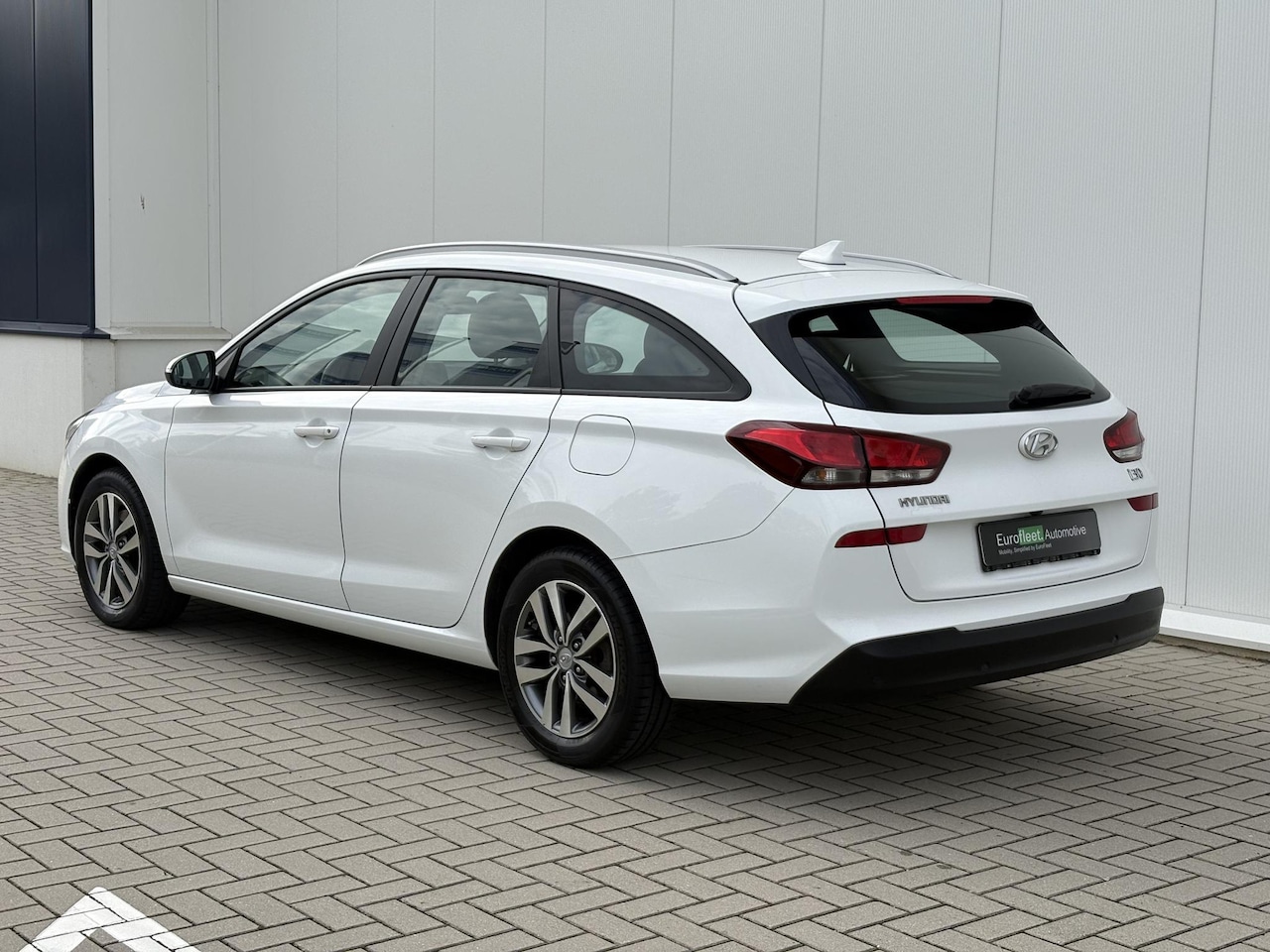 Hyundai i30 - 1.4 T-GDI Comfort | AUTOMAAT | Carplay | Camera | Stuur & stoelverwarming | Trekhaak