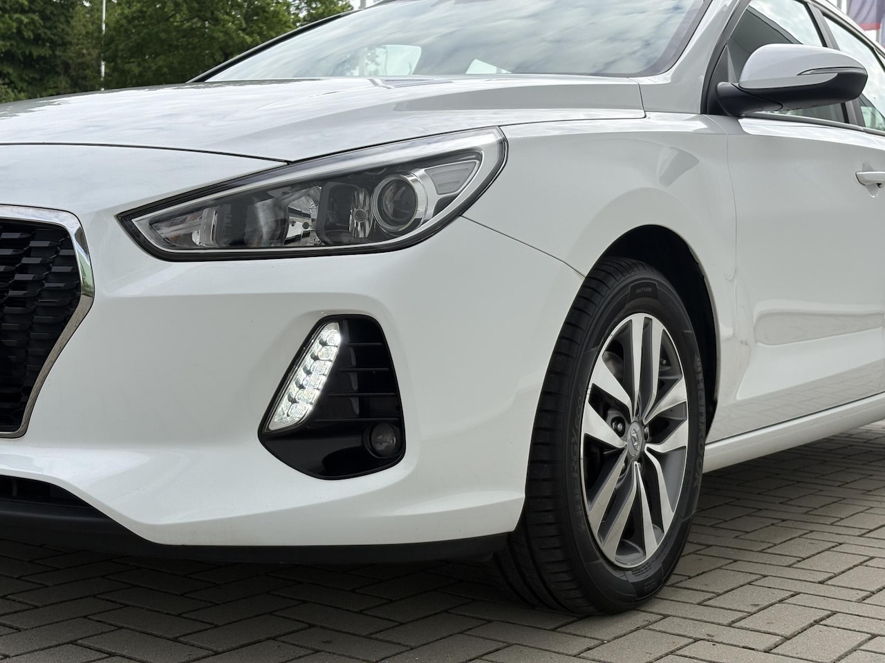 Hyundai i30 - 1.4 T-GDI Comfort | AUTOMAAT | Carplay | Camera | Stuur & stoelverwarming | Trekhaak
