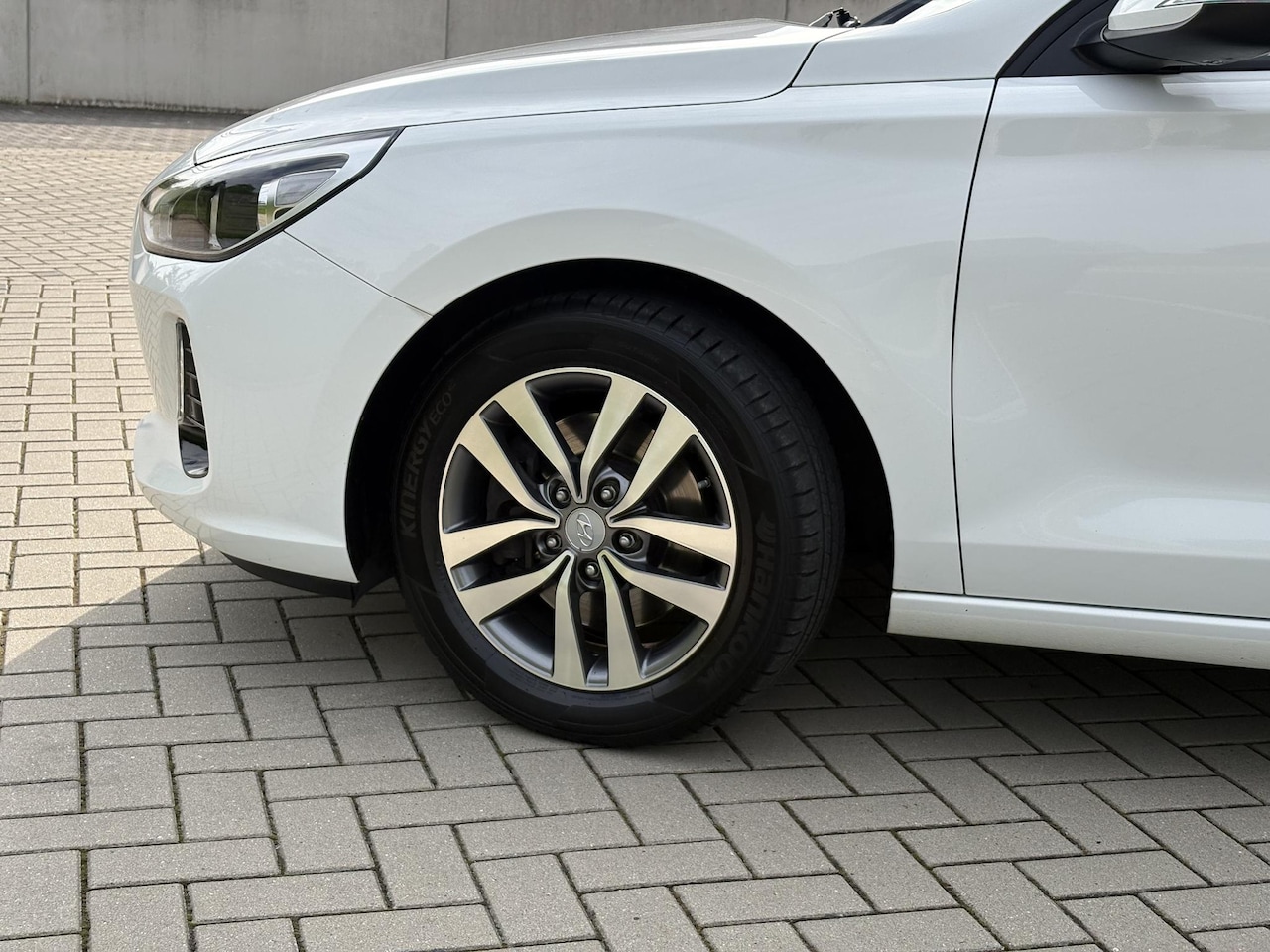 Hyundai i30 - 1.4 T-GDI Comfort | AUTOMAAT | Carplay | Camera | Stuur & stoelverwarming | Trekhaak