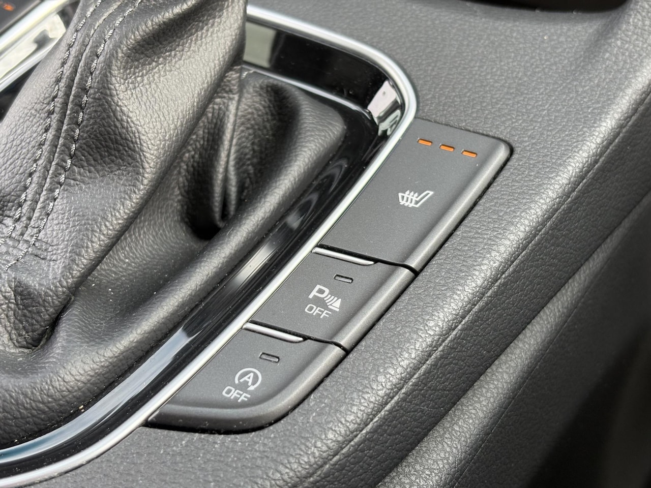 Hyundai i30 - 1.4 T-GDI Comfort | AUTOMAAT | Carplay | Camera | Stuur & stoelverwarming | Trekhaak