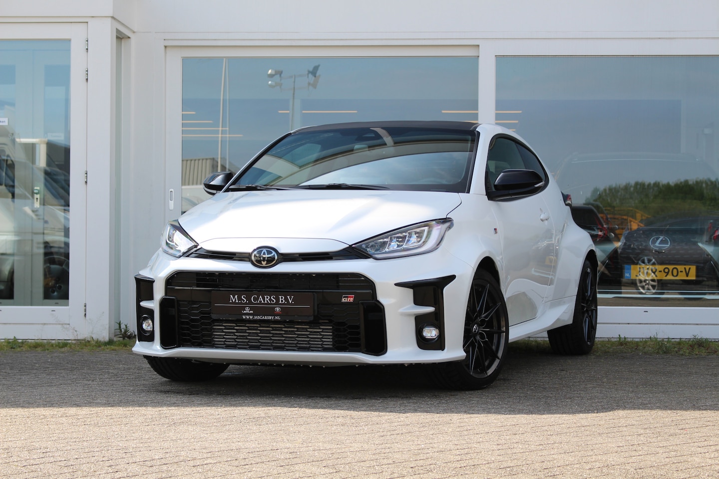 Toyota Yaris - 1.6 Turbo GR Performance I 280 pk I €34.000 export price - AutoWereld.nl