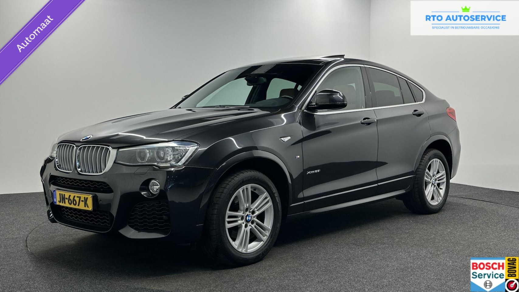 BMW X4 - xDrive28i High Executive LEER NAVI SCHUIF/KANTEL DAK. - AutoWereld.nl
