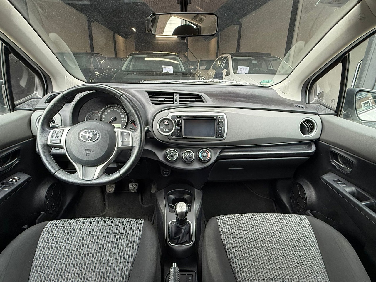 Toyota Yaris - 1.0 VVT-i Airco | Bluetooth 2014 - AutoWereld.nl