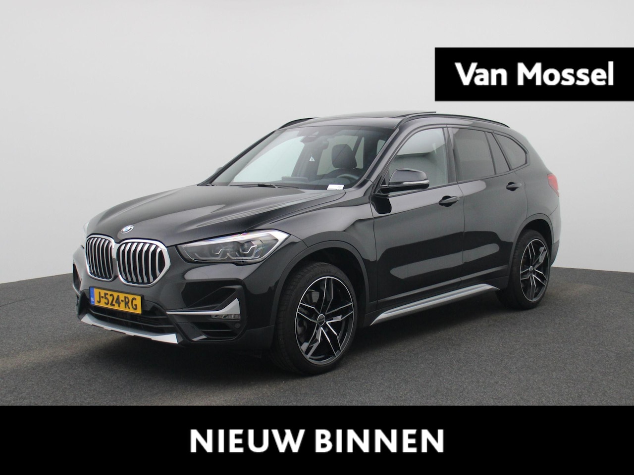 BMW X1 - sDrive20i VDL Nedcar Edition | WORDT VERWACHT | Automaat | Panoramadak | Camera | Parkeers - AutoWereld.nl