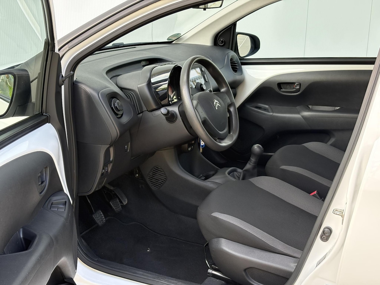 Citroën C1 - 1.0 VTi Airscape Feel | LED dagrijverlichting | Elektrische ramen | Lage kilometerstand