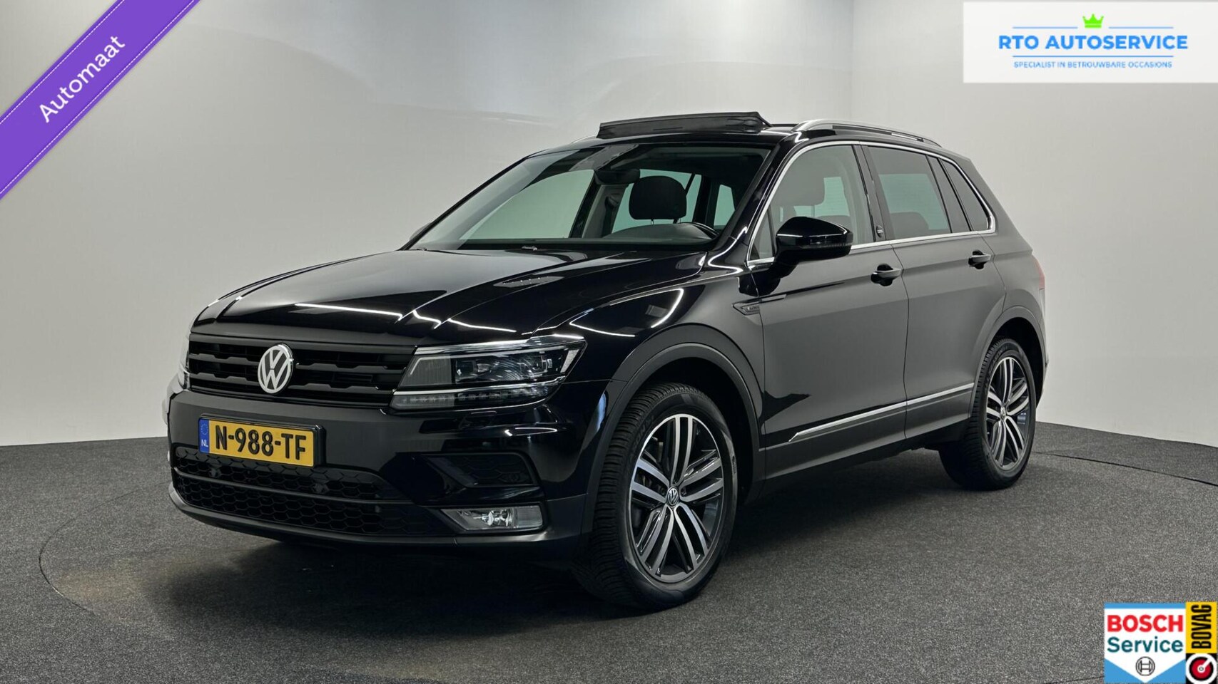 Volkswagen Tiguan - 2.0 TSI 4Motion Sound TREKHAAK PANO CARPLAY ECC. - AutoWereld.nl