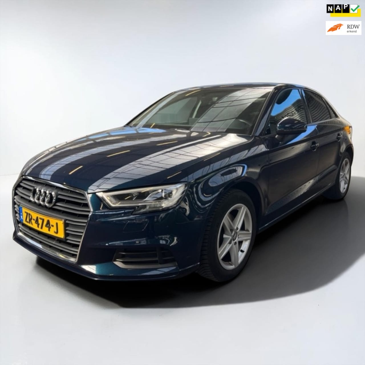 Audi A3 Limousine - 30 TFSI Pro Line 1e eigenaar Dealer onderhouden - AutoWereld.nl
