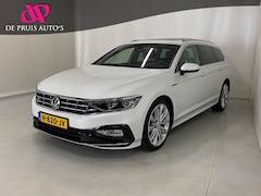 Volkswagen Passat Variant - 2.0 TSI Elegance Business R Panodak Camera Trekhaak Dynaudio Navigatie