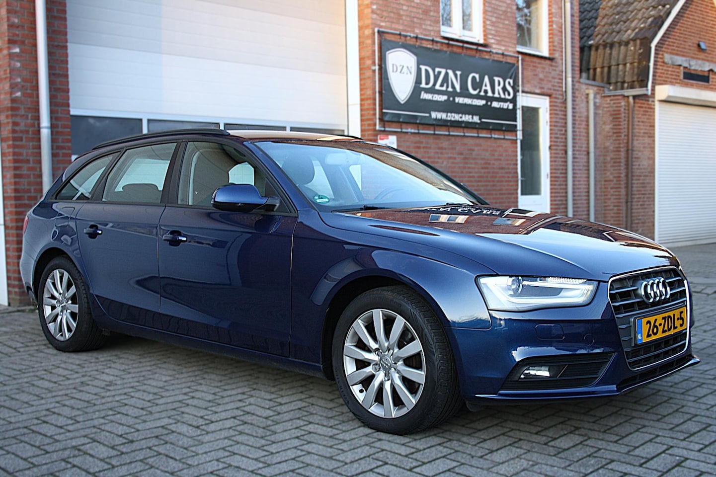 Audi A4 Avant - 1.8 TFSI Pro Line Automaat|NAP|Airco|Cruise control|Trekhaak|Goed onderhouden - AutoWereld.nl