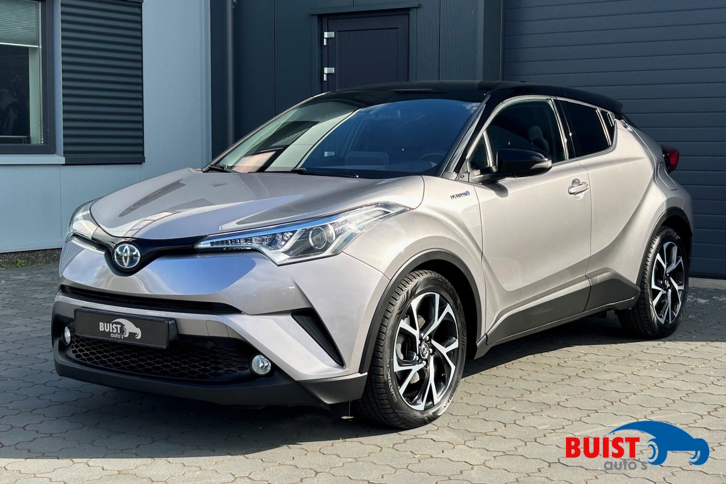 Toyota C-HR - 1.8 Hybrid Bi-Tone ACC NAVI KEYLESS 75745KM! - AutoWereld.nl