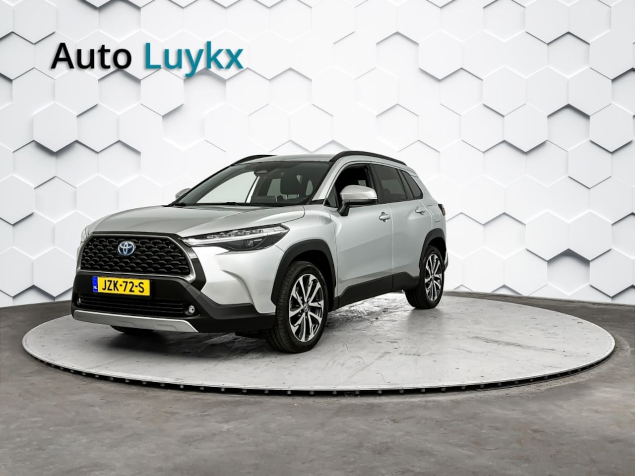 Toyota Corolla Cross - Hybrid 200 Dynamic | 18"' L.M. Velgen | Stoelen + Stuur Verwarmd | Adaptieve Cruise Contro - AutoWereld.nl