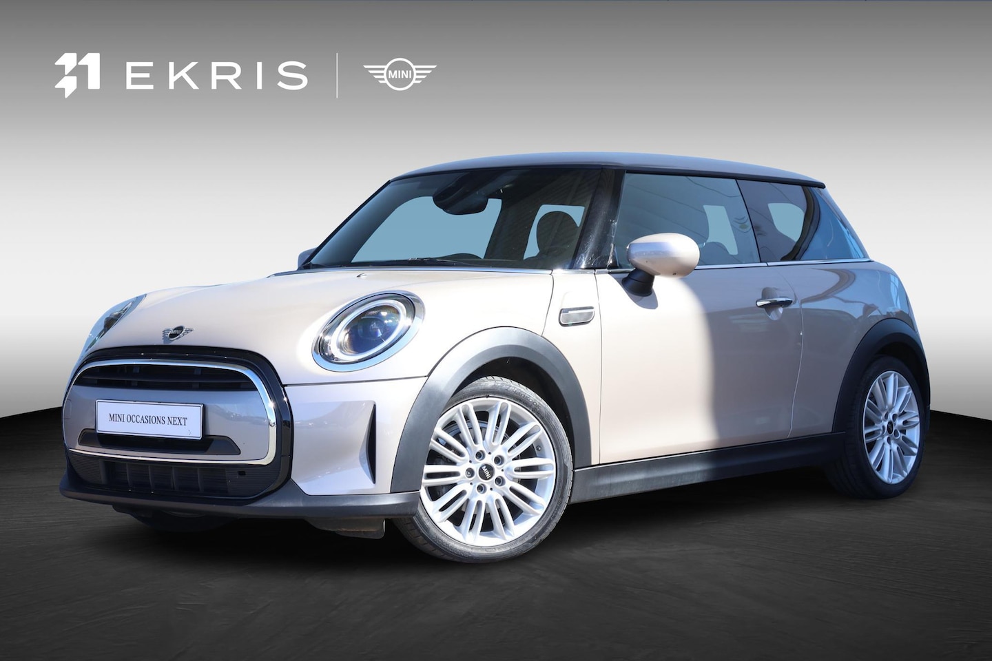 MINI Cooper - 3-deurs Classic Sportstoelen/ Cruise Control/ LED-koplampen/ Navigatie/ Parkeer sensoren v - AutoWereld.nl