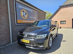 Volkswagen Tiguan - 1.5 TSI ACT Comfortline Business R