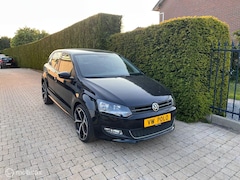 Volkswagen Polo - 1.4-16V Highline ZEER NETTE AUTO