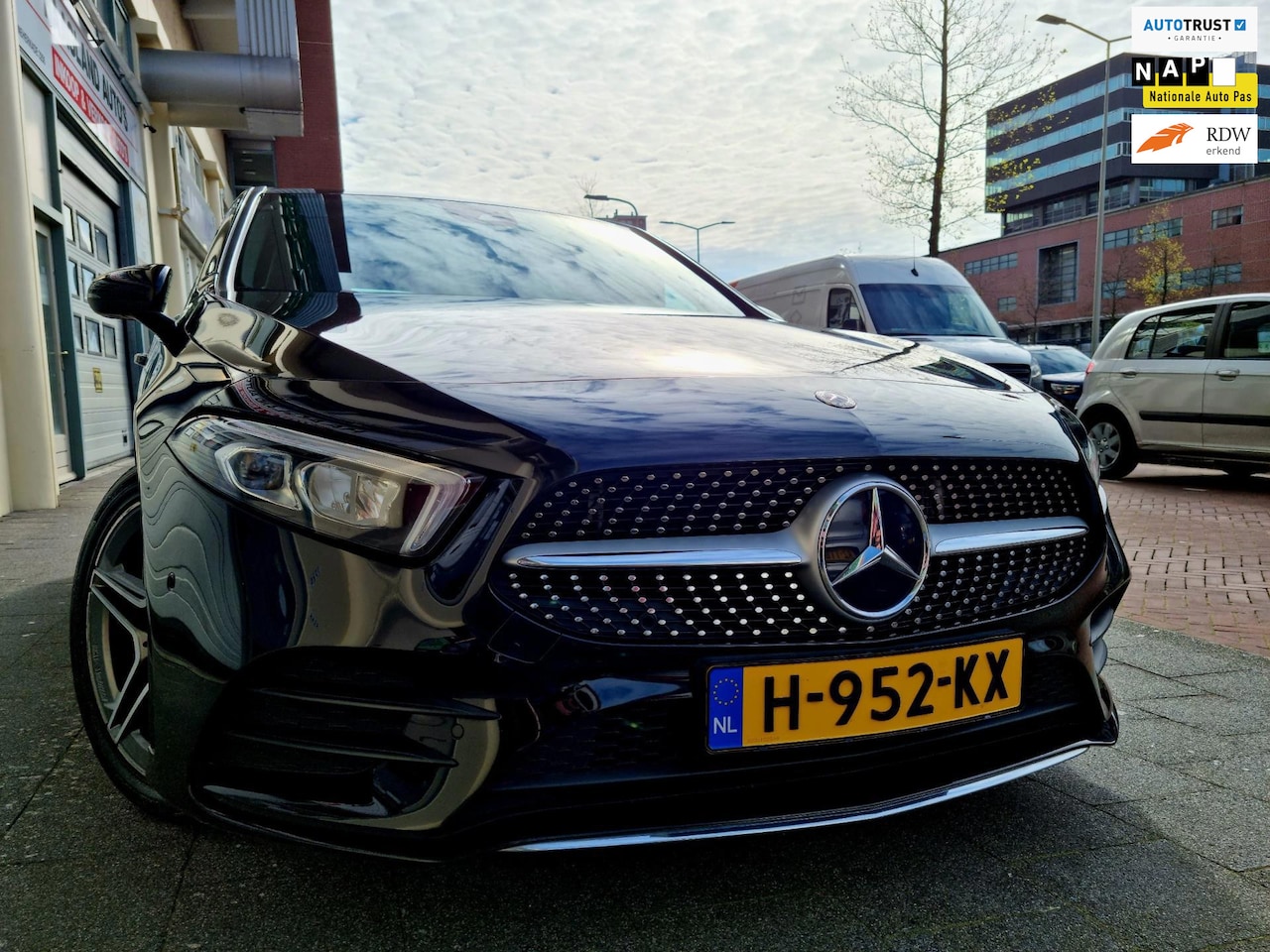 Mercedes-Benz A-klasse - 160 Advantage AMG 2Jaar Apk Navi Camera Led Dealer Onderhouden - AutoWereld.nl