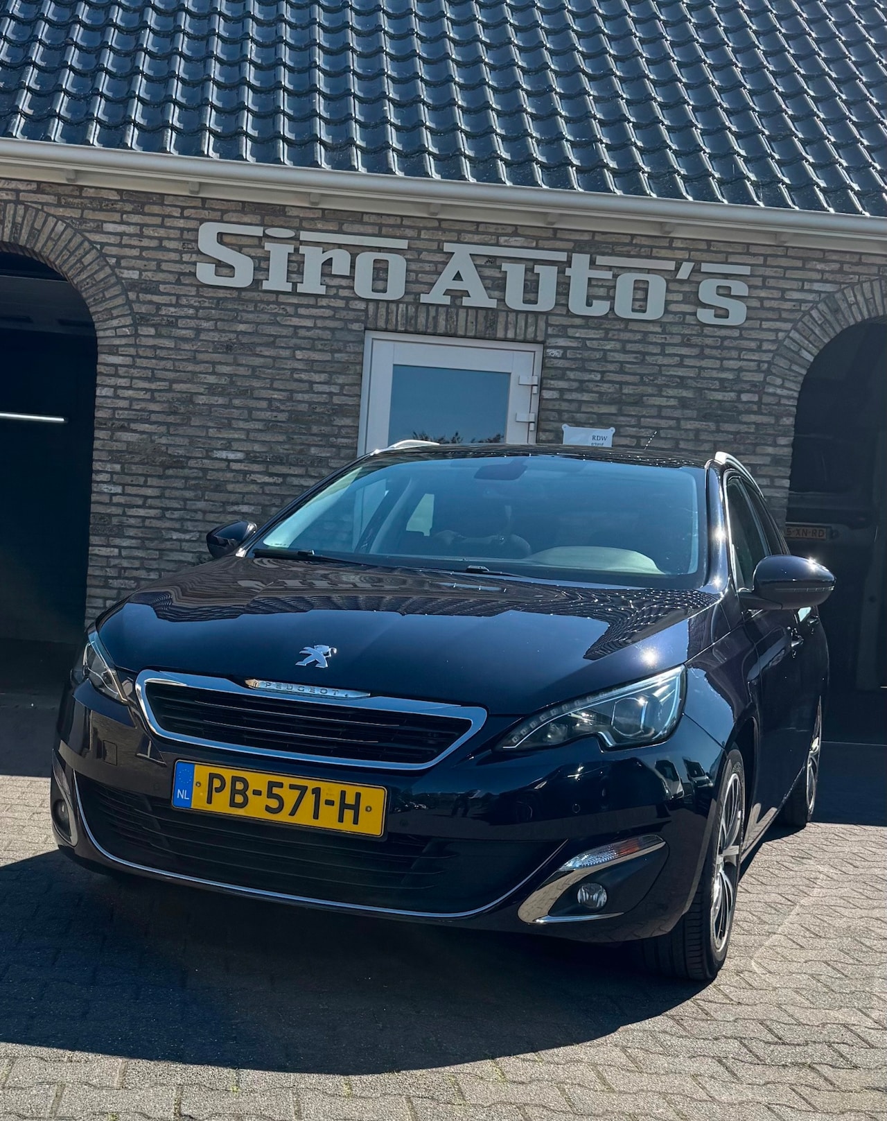 Peugeot 308 SW - 1.2 Bj 2017 zeer weinig kilometers - AutoWereld.nl