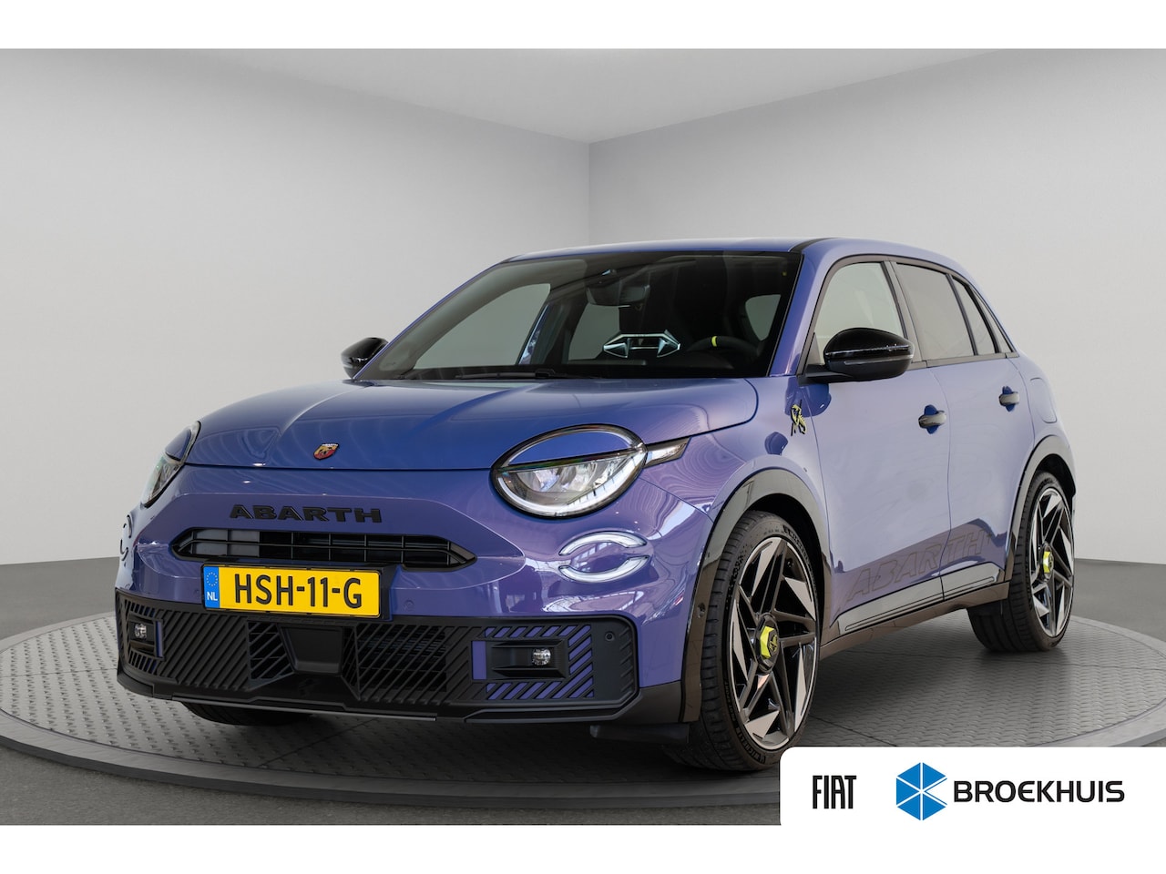 Fiat 600e - Abarth Scorpionissima 54 kWh | 8 Jaar Garantie | 281 PK | Design Pack | Tech Pack | Winter - AutoWereld.nl