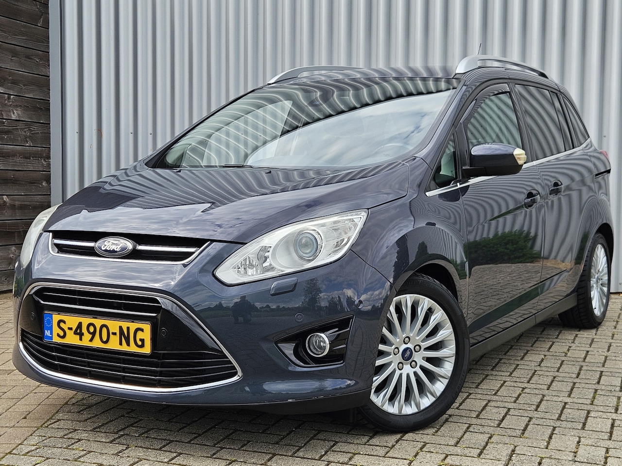 Ford Grand C-Max - 1.6 Titanium /Stoelverwarming/Sony/Xenon! - AutoWereld.nl