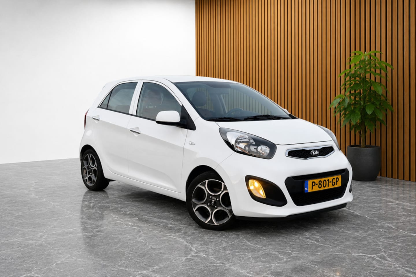 Kia Picanto - 1.0 CVVT Design Edition (STOELVERWARMING, AIRCO, LEDEREN STOELEN, ELEKTR RAMEN, GOED ONDH, - AutoWereld.nl