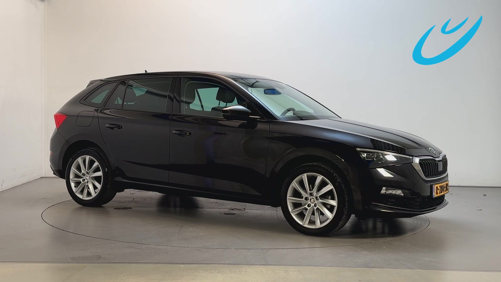 Skoda Scala - 1.0 TSI 110pk Business Edition LED Stoelverwarming Virtual Cockpit Navigatie Parkeersensor - AutoWereld.nl
