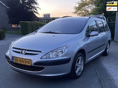 Peugeot 307 Break - 2.0-16V Automaat Nieuwe APK Inruil is mogelijk