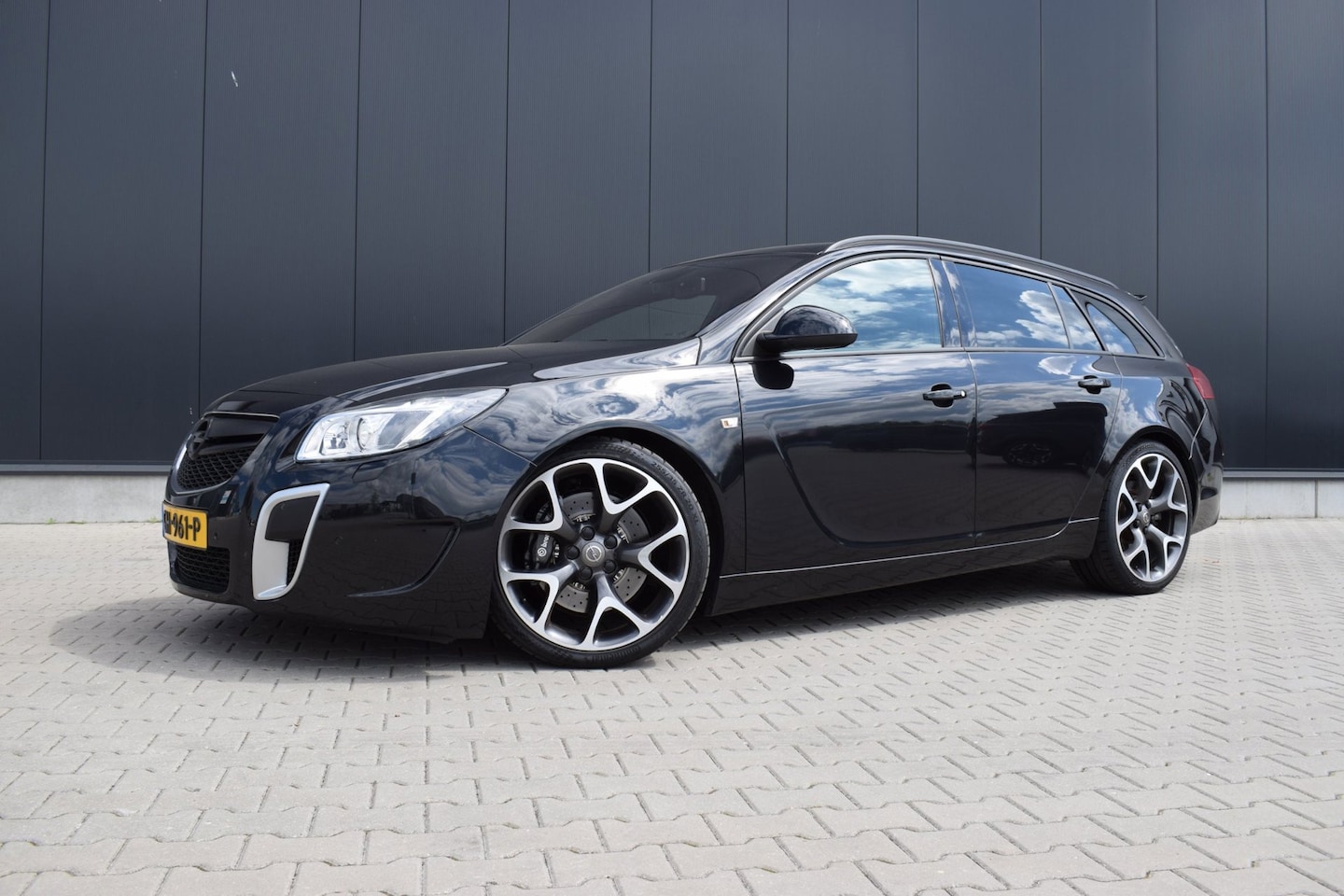 Opel Insignia Sports Tourer - 2.8 T OPC (Recaro, Bomvol, 19"...) - AutoWereld.nl