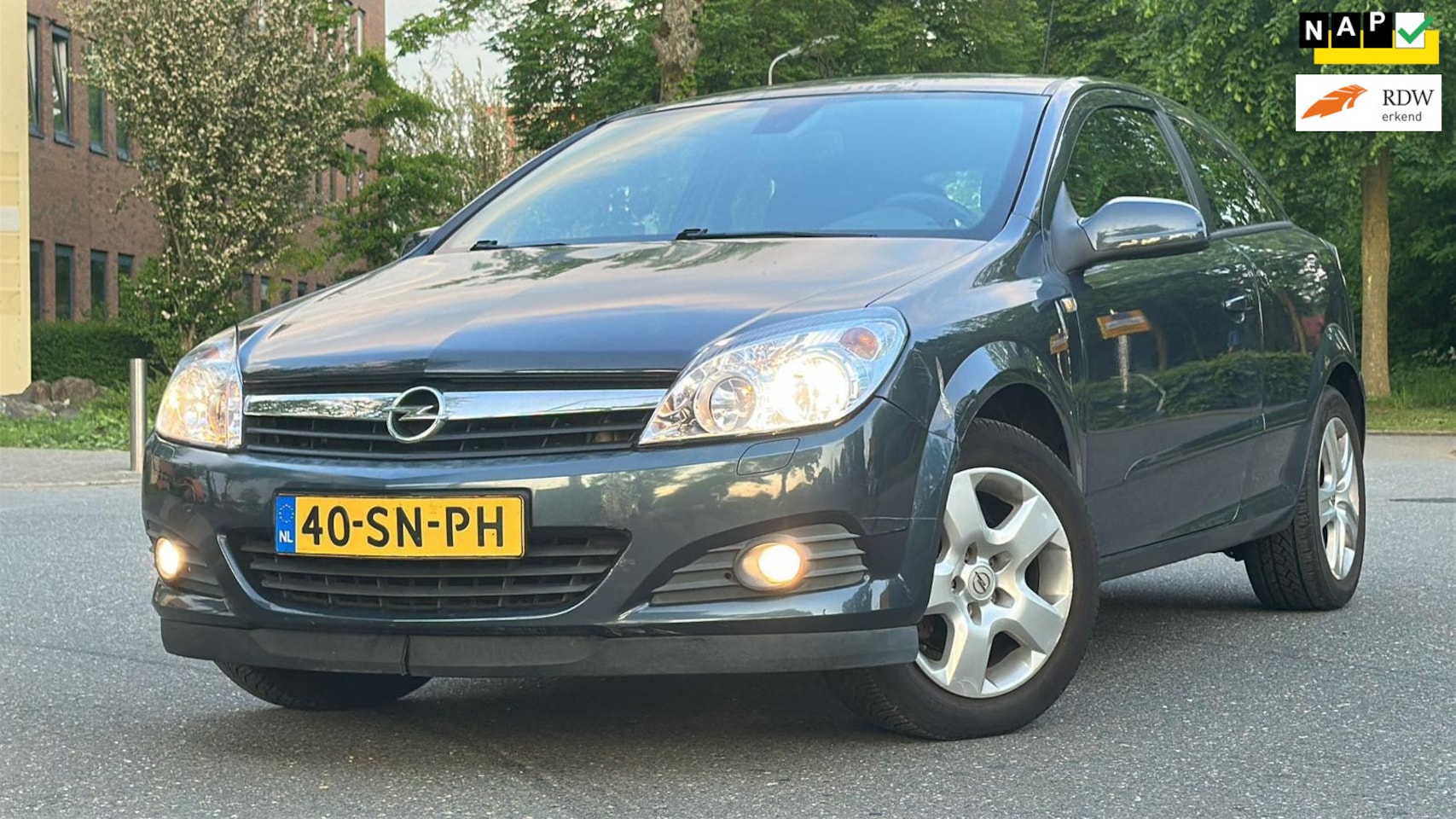 Opel Astra GTC - 1.6 Edition 1.6 Edition - AutoWereld.nl