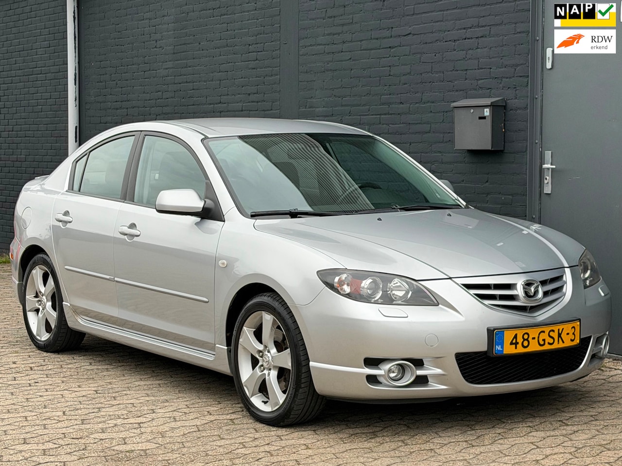Mazda 3 - 2.0 Active APK AIRCO NAP - AutoWereld.nl