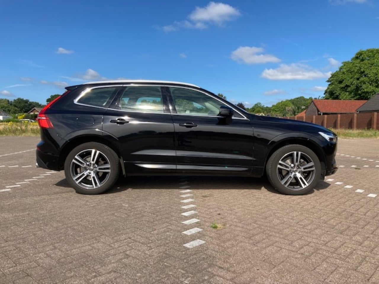 Volvo XC60 - 2.0 T5 Momentum - AutoWereld.nl