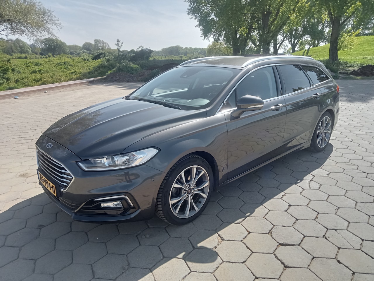 Ford Mondeo Wagon - 2.0 IVCT HEV Titanium 188pk 2019 - AutoWereld.nl