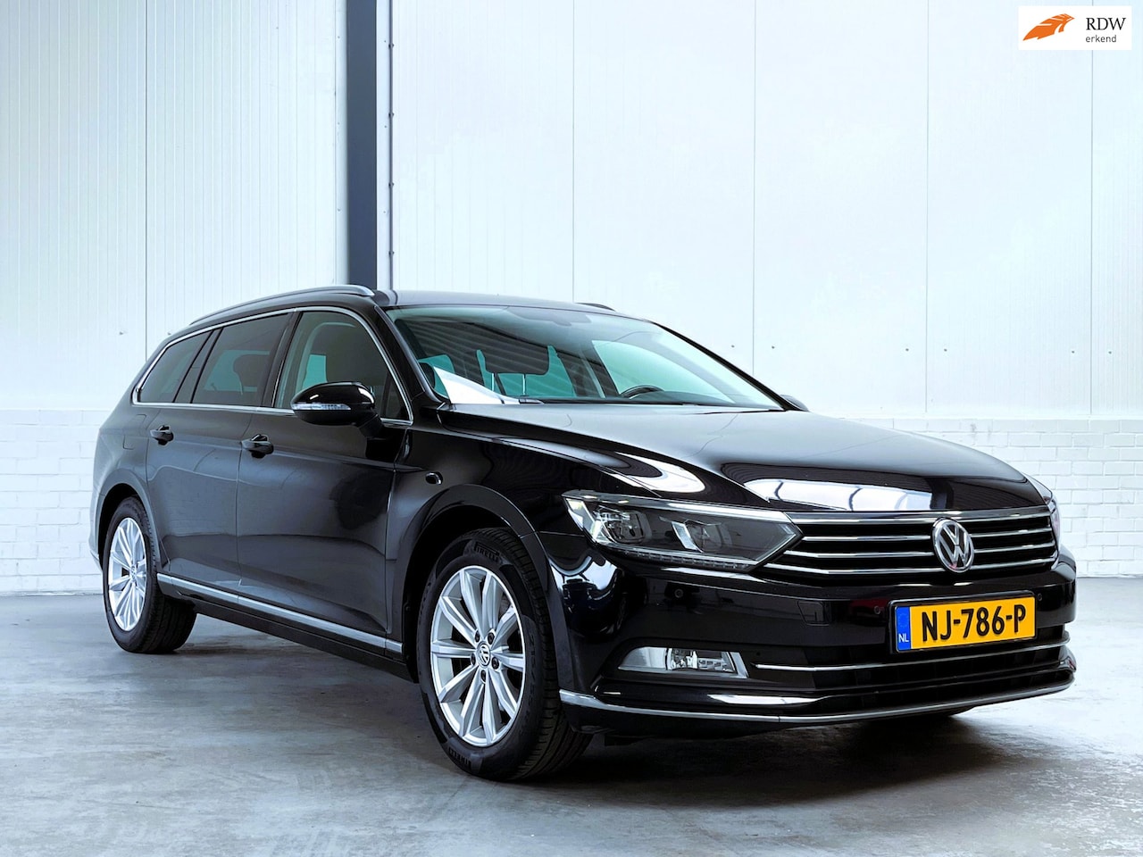 Volkswagen Passat Variant - 1.4 TSI ACT Business Edition|Camera|Trekhaak - AutoWereld.nl