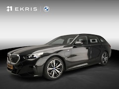 BMW 5-serie Touring - 530e | M-Sportpakket | LED | Leder | HUD | Active cruise | Trekhaak | Panoramadak | DAB |