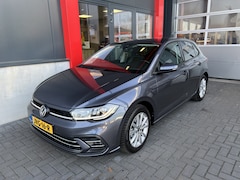 Volkswagen Polo - 1.0 TSI Life Automaat | IQ Light | Stoelverwarming | ACC | Apple Carplay | Alcantara