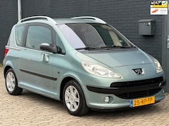 Peugeot 1007 - 1.4 Gentry AIRCO AUTOMAAT NIEUW APK NAP TREKHAAK