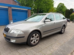 Skoda Octavia Combi - 1.6 FSI 85kw Airco Cruise NAP