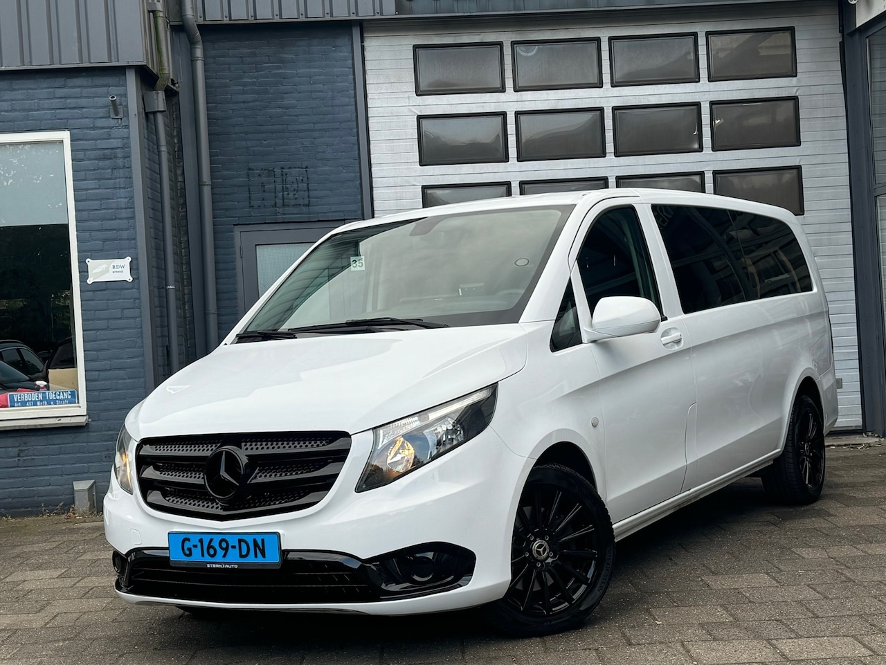 Mercedes-Benz Vito Tourer - 114 BlueTEC Pro Extra Lang | Automaat | CarPlay | 9-Pers | Taxi Klaar - AutoWereld.nl