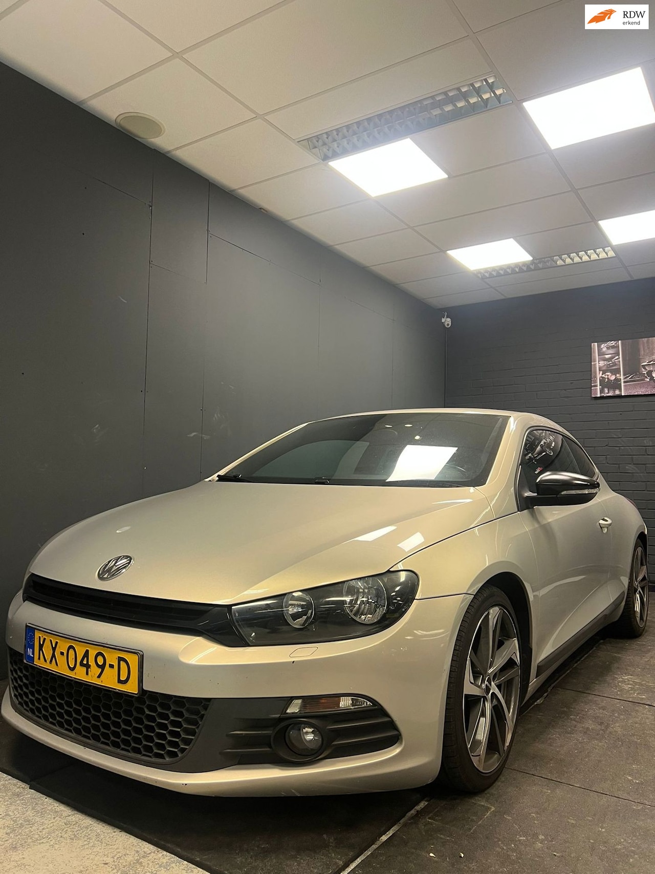 Volkswagen Scirocco - 1.4 TSI CARPLAY 6Bak LM Velgen Sportieve uitvoering - AutoWereld.nl