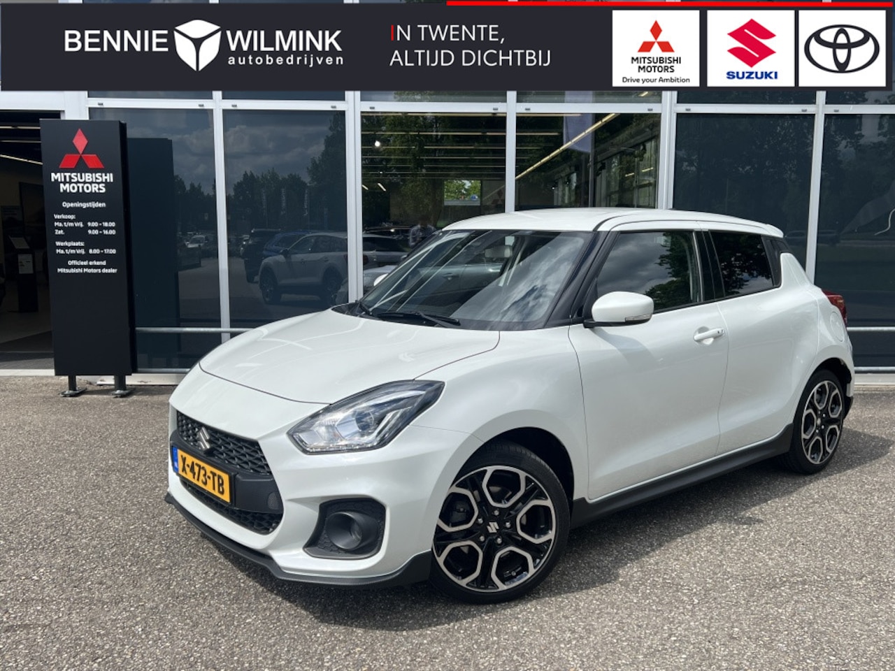 Suzuki Swift - 1.4 Sport Smart Hybrid | Navi | Camera | 14483km - AutoWereld.nl