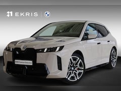 BMW iX - xDrive60 | M Sportpakket Pro | Harman/Kardon | Driving Assistant Professional | Trekhaak