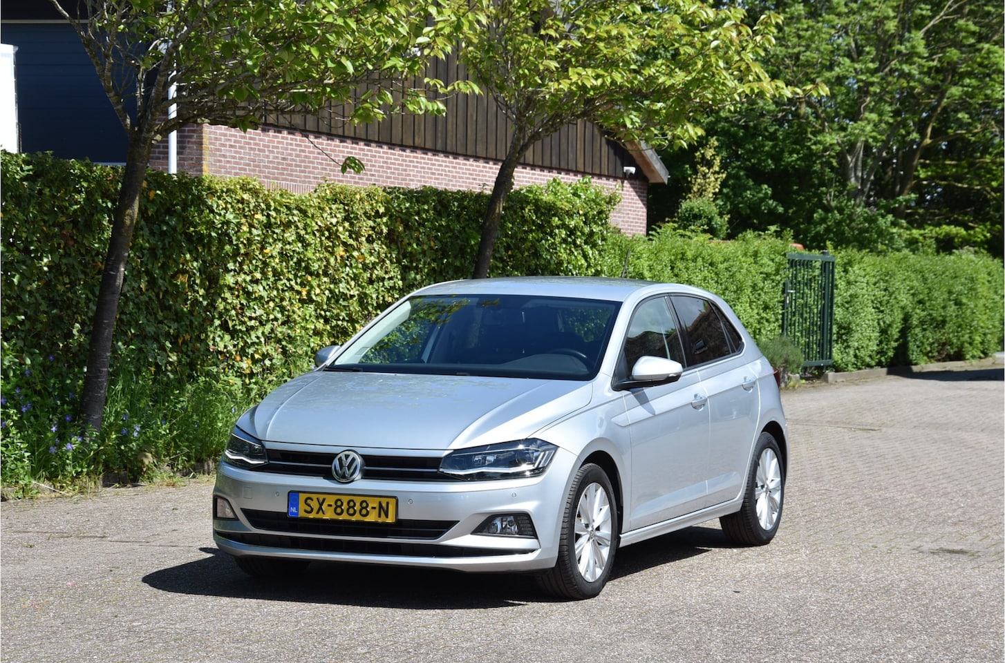 Volkswagen Polo - 1.0 TSI Highline Topstaat! NAP virtueel LED ECC PDC ACC Navi Carplay - AutoWereld.nl
