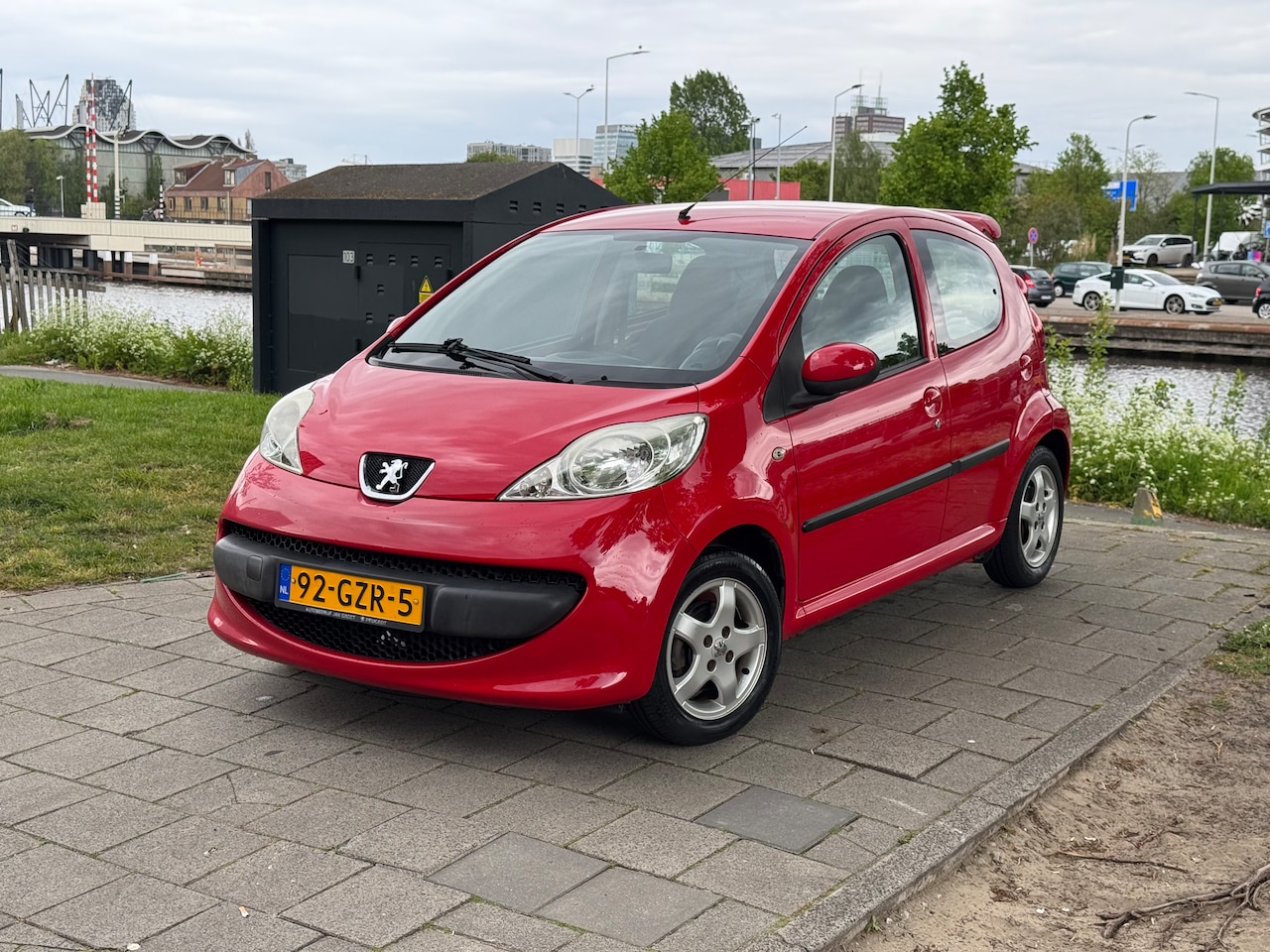 Peugeot 107 - 1.0-12V XS - AutoWereld.nl