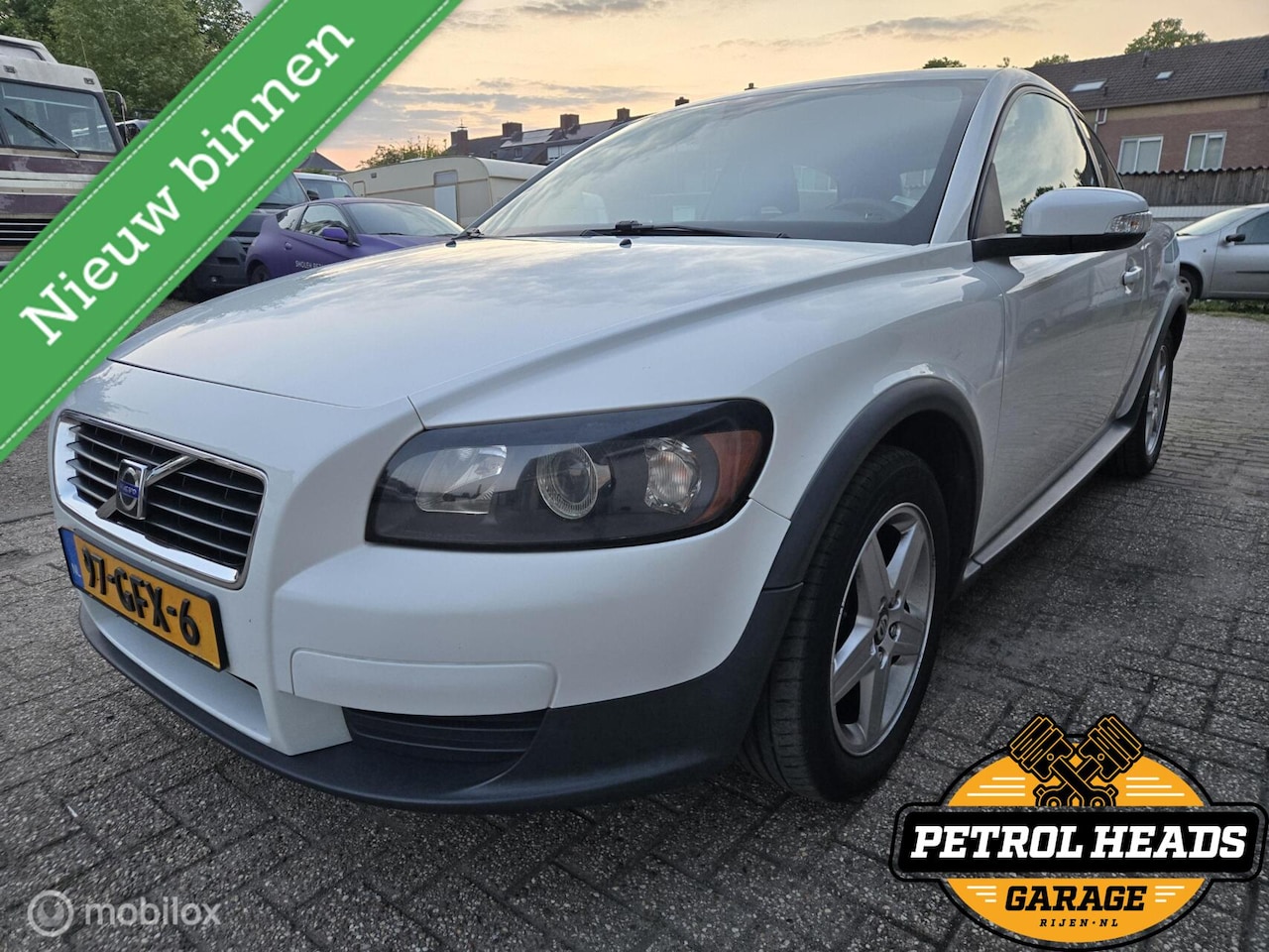 Volvo C30 - 1.8 Momentum | Trekhaak | NAP | Clima | LM velgen - AutoWereld.nl