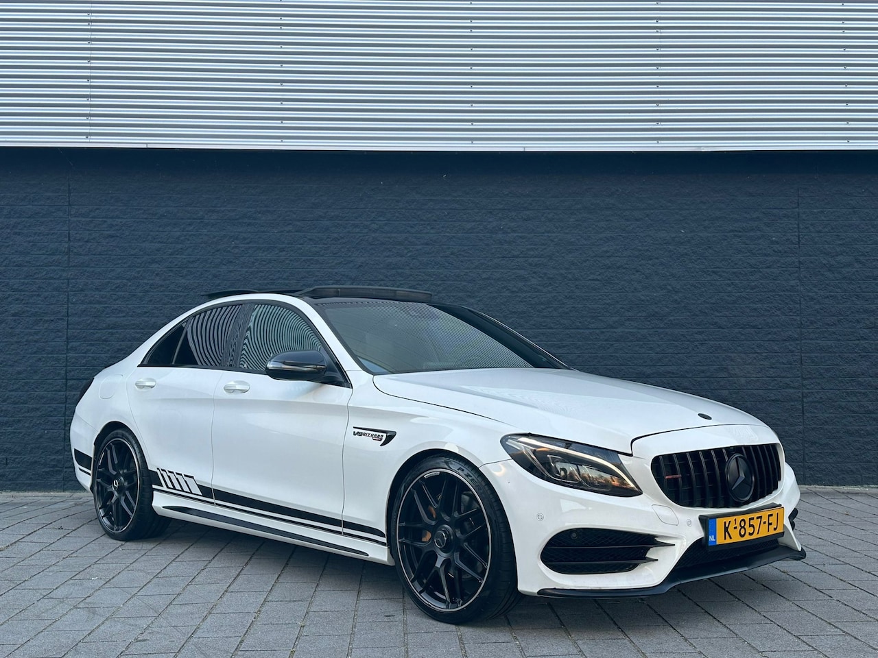 Mercedes-Benz C-klasse - 250 AMG uitgevoerd / Full option - AutoWereld.nl