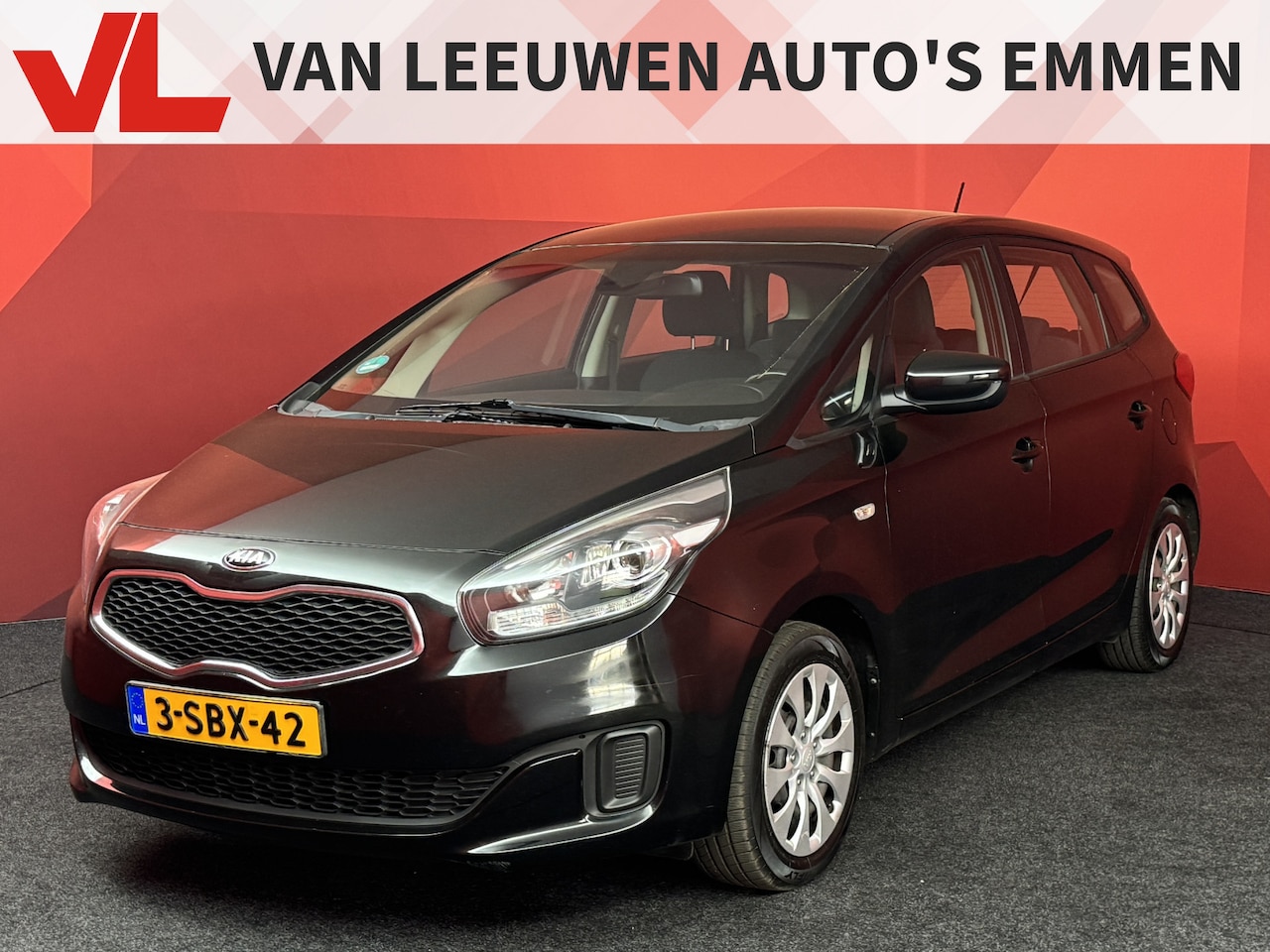 Kia Carens - 2.0 GDi First Edition  | 7 Pers | Trekhaak | Navigatie | Cruise Control | - AutoWereld.nl