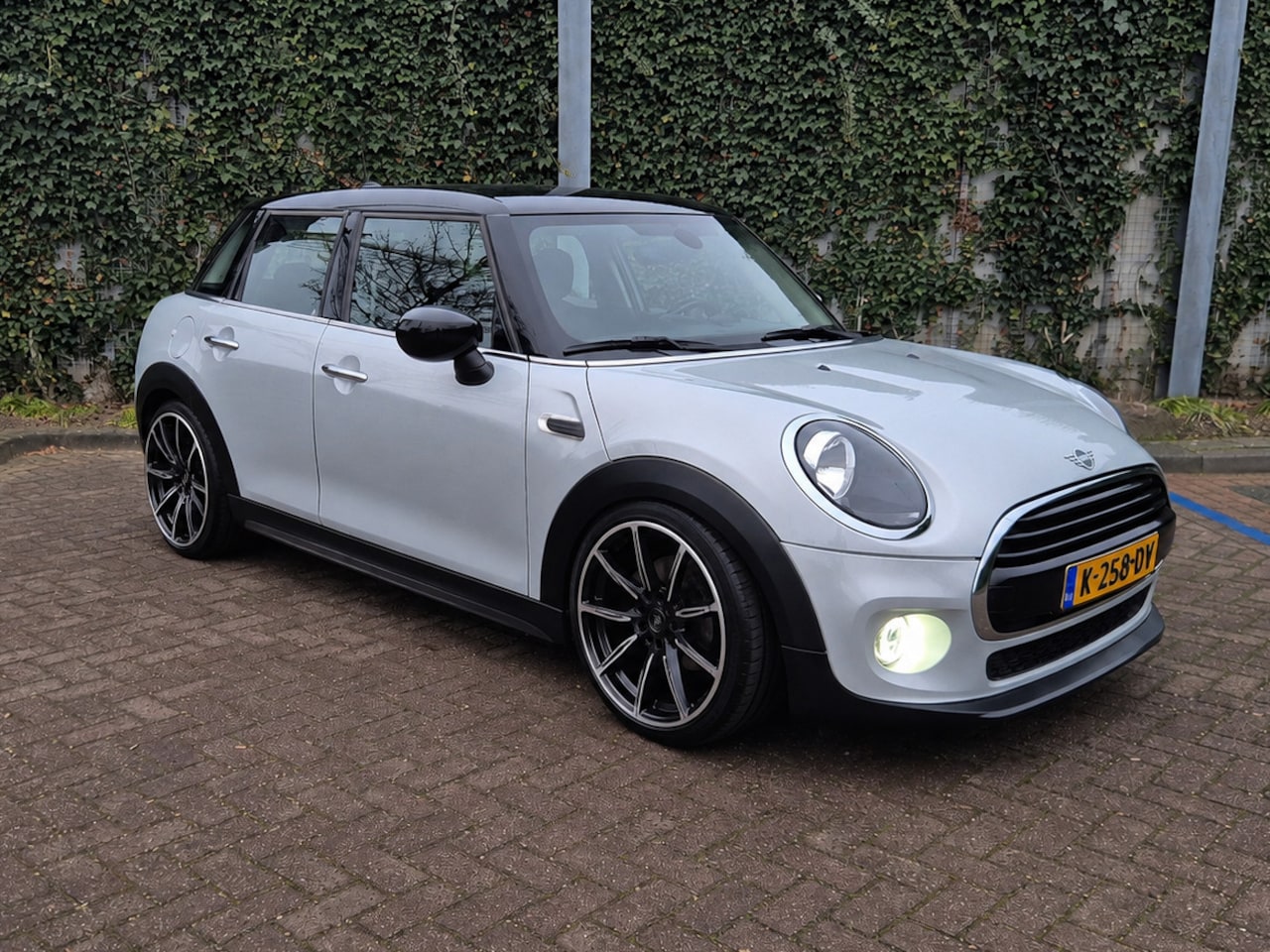 MINI Cooper - Mini 1.5 Business Edition Digidash met Mini Next Garantie - AutoWereld.nl