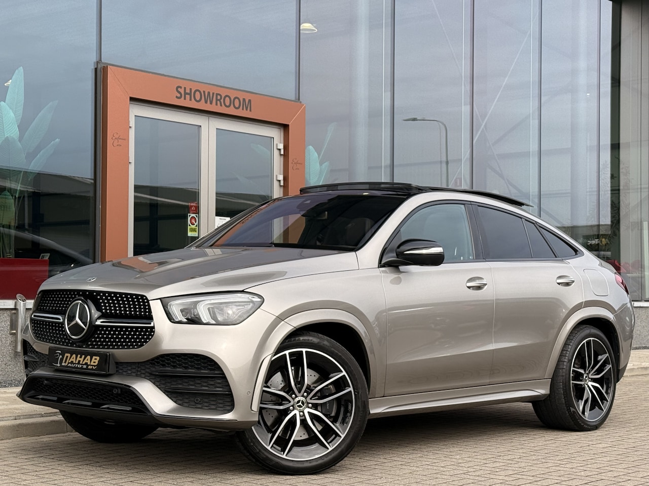 Mercedes-Benz GLE-Klasse Coupé - 350 e 4MATIC Executive AMG | Head Up | Pano | ACC | 360 | Trekhaak | Luchtvering | Burmest - AutoWereld.nl