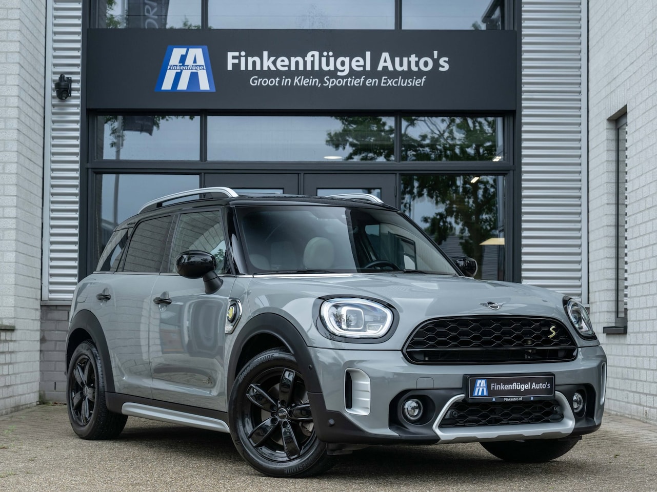 MINI Countryman - 1.5 Cooper S E ALL4 Black-Pack |Pano |Head-Up |Leer |Camera |Sfeer | - AutoWereld.nl