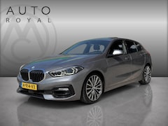 BMW 1-serie - 118i High Executive Edition PANORAMADAK | NAVIGATIE | STOELVERWARMING | CAMERA | LEDER SPO