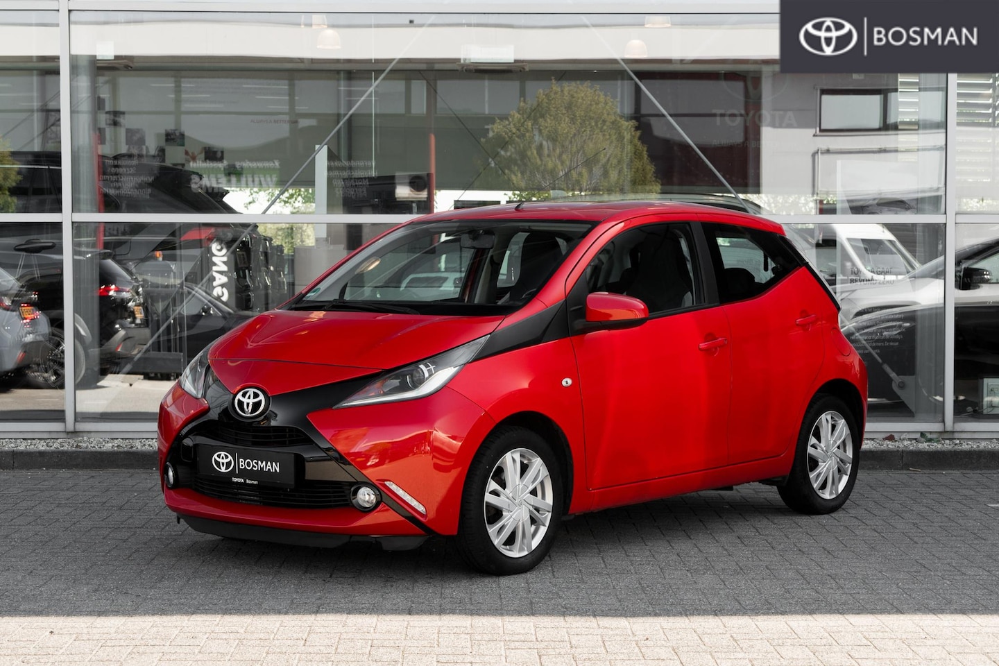 Toyota Aygo - 1.0 VVT-i x-cite 1.0 VVT-i x-cite - AutoWereld.nl